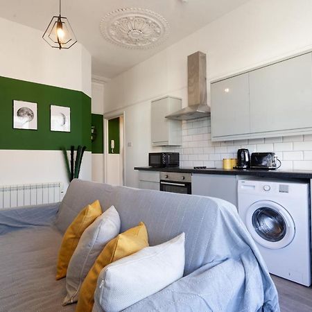 Hove Seaside Getaway Apartments المظهر الخارجي الصورة