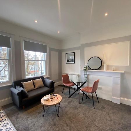 Hove Seaside Getaway Apartments المظهر الخارجي الصورة