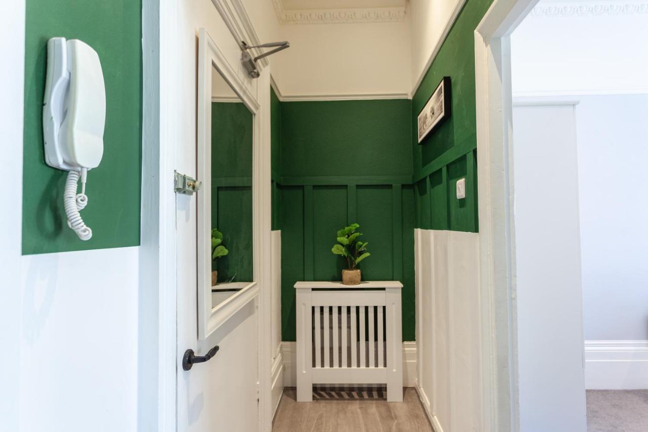 Hove Seaside Getaway Apartments المظهر الخارجي الصورة