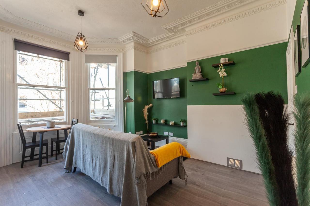 Hove Seaside Getaway Apartments المظهر الخارجي الصورة